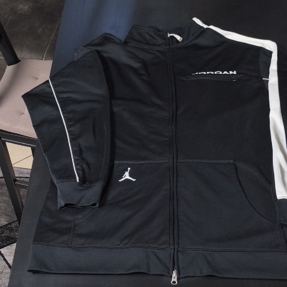 Jordan Men's Black Track Jacket with White Accents. Size 2xl XXL - Picture 3 of 6